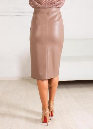 Женская классическая юбка-карандаш " модена", ткань эко-кожа, р-р 42,44,46,48,50,52,54 беж3 фото