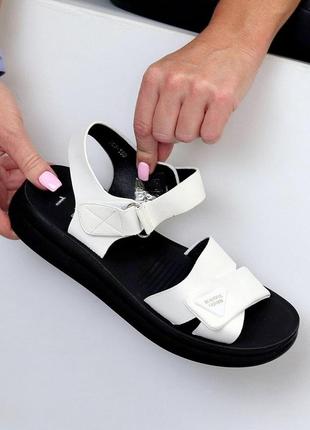 Жіночі босоніжки білі сандалі літні білого кольору сітка 36 38 39 407 фото