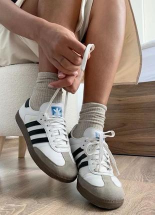 Кеди adidas samba жіночі світлі білі4 фото