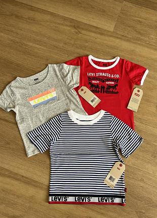 Новая футболка levi's 2-3 года 4