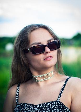 Женское колье чокер «kiss».