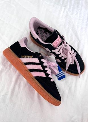 Кроссовки adidas