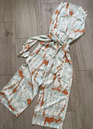 Легкий летний комбинезон