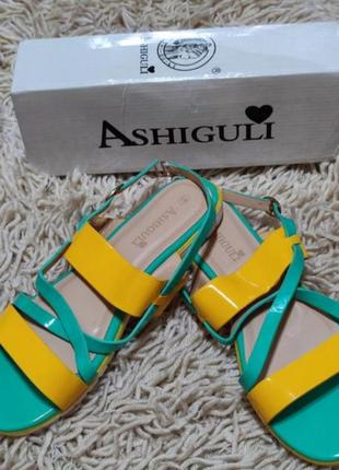 Нові босоніжки ashiguli.розмір 39-40.сандалі в ідеальному стані