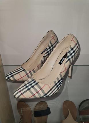 Женские туфли