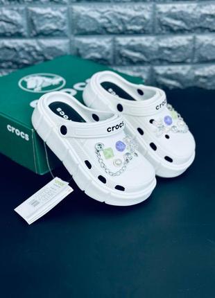 Хит продаж женские кроксы на высокой подошве белые тапочки crocs 35-40 кроксы с джибитсами
