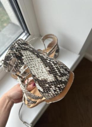 Сандалии braska оригинал 35 размер