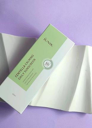 Солнцезащитный крем с центеллой iunik centella calming day moisture sncreen spf 50+ pa++++ 60 ml