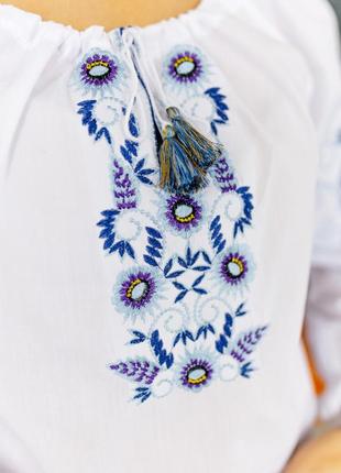 Жіноча ошатна блузка — вишиванка "в'юн", довгий рукав, р. xl.2xl біла із синім3 фото