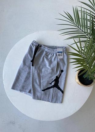 Шорти WMNS / джордан шорти/ нові
