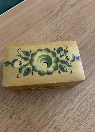 Шкатулка деревянная