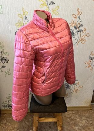 Куртка вітровка