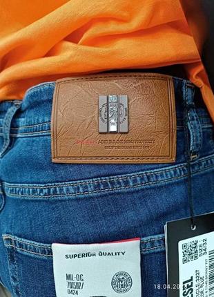 Отличительные брендовые мужские джинсы