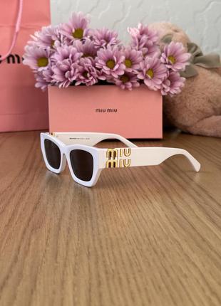 Очки в стиле miu miu