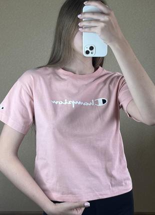Укороченная футболка champion
