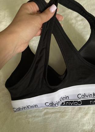 Бюстгальтер топ calvin klein pp 70-75b8 фото