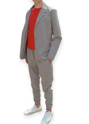 Стильний костюм / піджак / штани / на весілля / на випуск