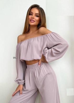 Жіночий брючний костюм з топом