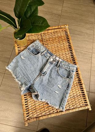 Шорти