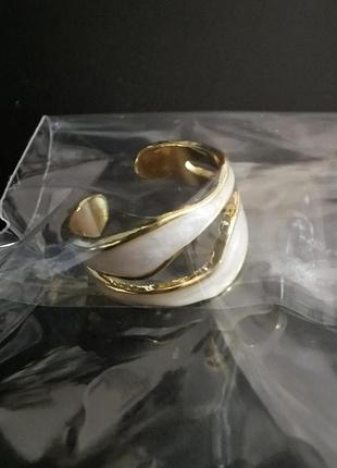 Кольцо бижутерия золото + перламутр