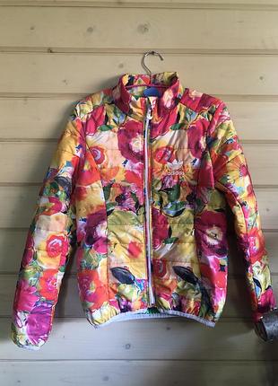 Куртка жіноча adidas