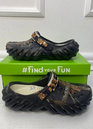 Crocs echo clog realtree black мужские и женские клоги с принтом1 фото