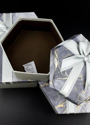 Коробка подарункова шестикутна з бантиком. 3шт/комплект. колір сірий. 19х10см3 фото