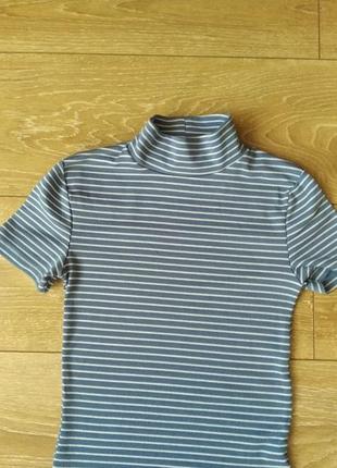 Футболка в мелкий рубчик