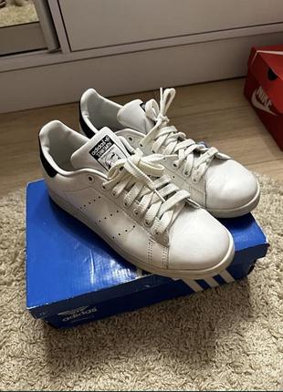 Оригинальные кеды adidas stansmith 39-40 рр.
