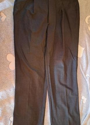 Мужской пиджак в вертикальную полоску