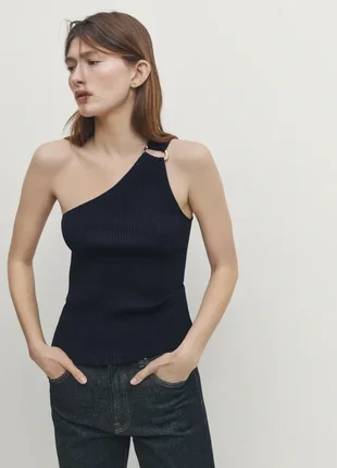 Асимметричный топ в рубчик из 100% хлопка massimo dutti 6887/934