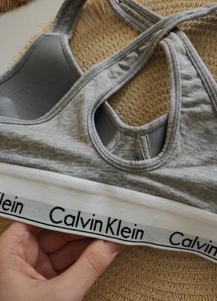 Бюстгальтер calvin klein бюстгальтер топ calvin klein4 фото