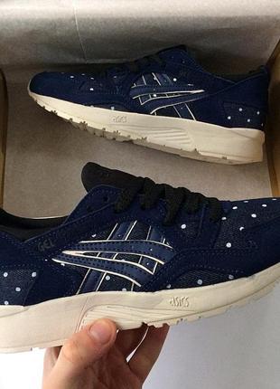 Кроссовки asics, nike air max, nike air force 1, nike air jordan 1, nike zoom fly, nike vomero 5, nike blazer, nike vista, nike cortez, nike m2k tenis