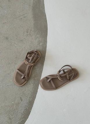 Босоніжки жіночі5 фото