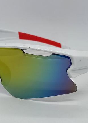 Очки унисекс солнцезащитные спортивные зеркальные в белой оправе