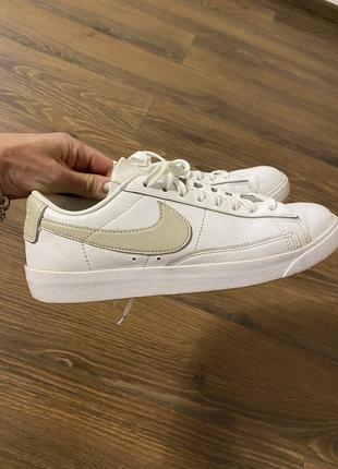Кроссовки nike
