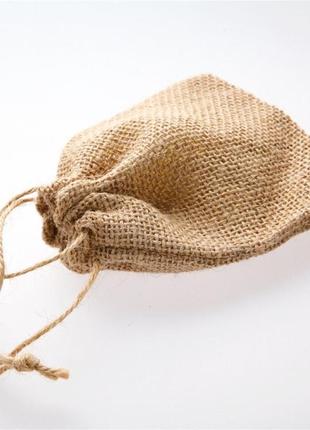 Подарочный мешочек из мешковины на затяжках.натуральный 10 на 8 см