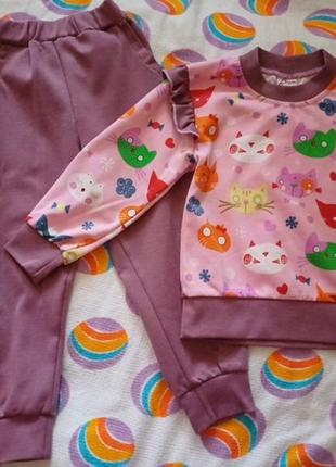 Костюм на девочку полированный хлопок с котиками 104-110 тм гном gnom