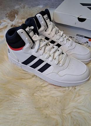 Кросівки adidas
