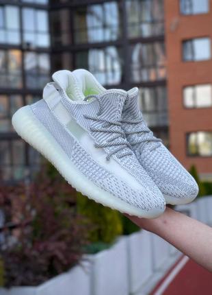 Чоловічі кросівки. 10