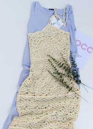Вязаное крючком платье с воротником хальтер от zara, размер s, м, l
