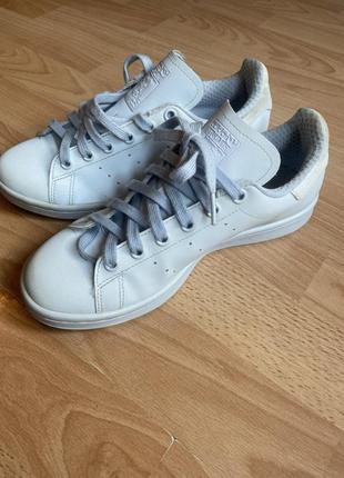 Жіночі кросівки adidas stan smith