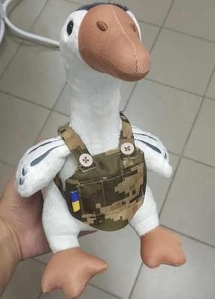 Патриотический гусь защитник мягкая игрушка лорекс