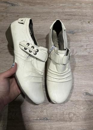 Туфли белые city walk