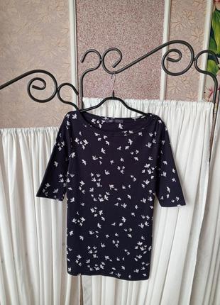 Красива футболка m&s collection.
