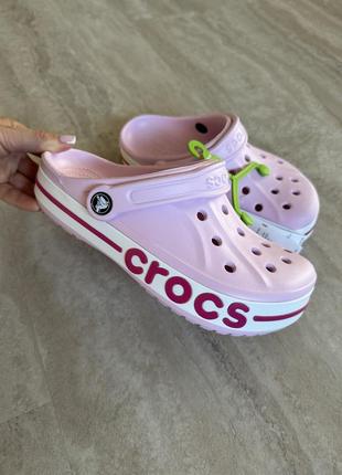 Крокс  клог Flat crocs Gröna marmorerade skor i klassisk modell
