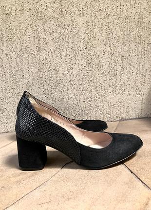Новые замшевые туфли 37 р женские весенние осенние летние на каблуке 6 см