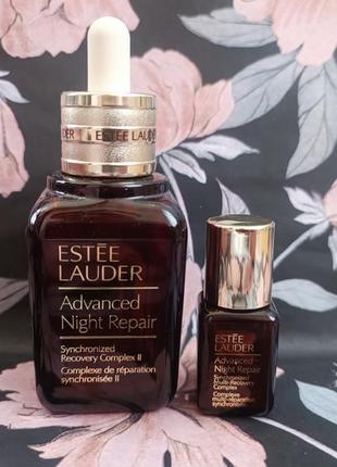 Пусті баночки від оригінальної сиворотки estée lauder