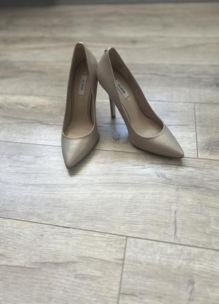 Туфлі guess гесс