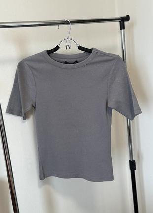 Футболка в рубчик - виварений ефект